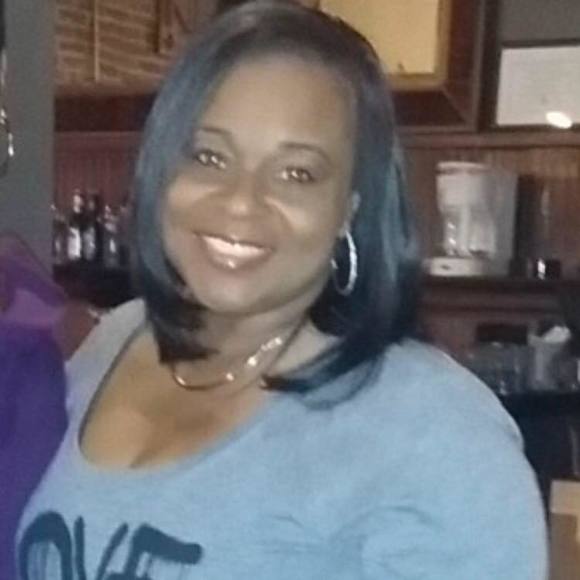 Meet your Posher, Michelle - Picture 1 of 1